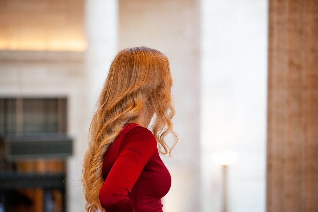 ¿Por qué esta compuesto el cabello?